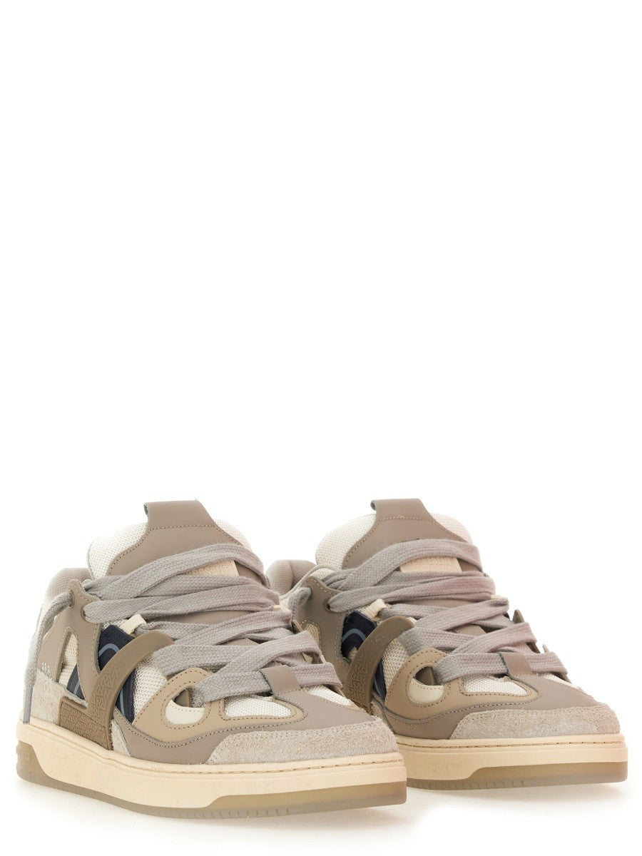 Represent "BULLY" SNEAKER