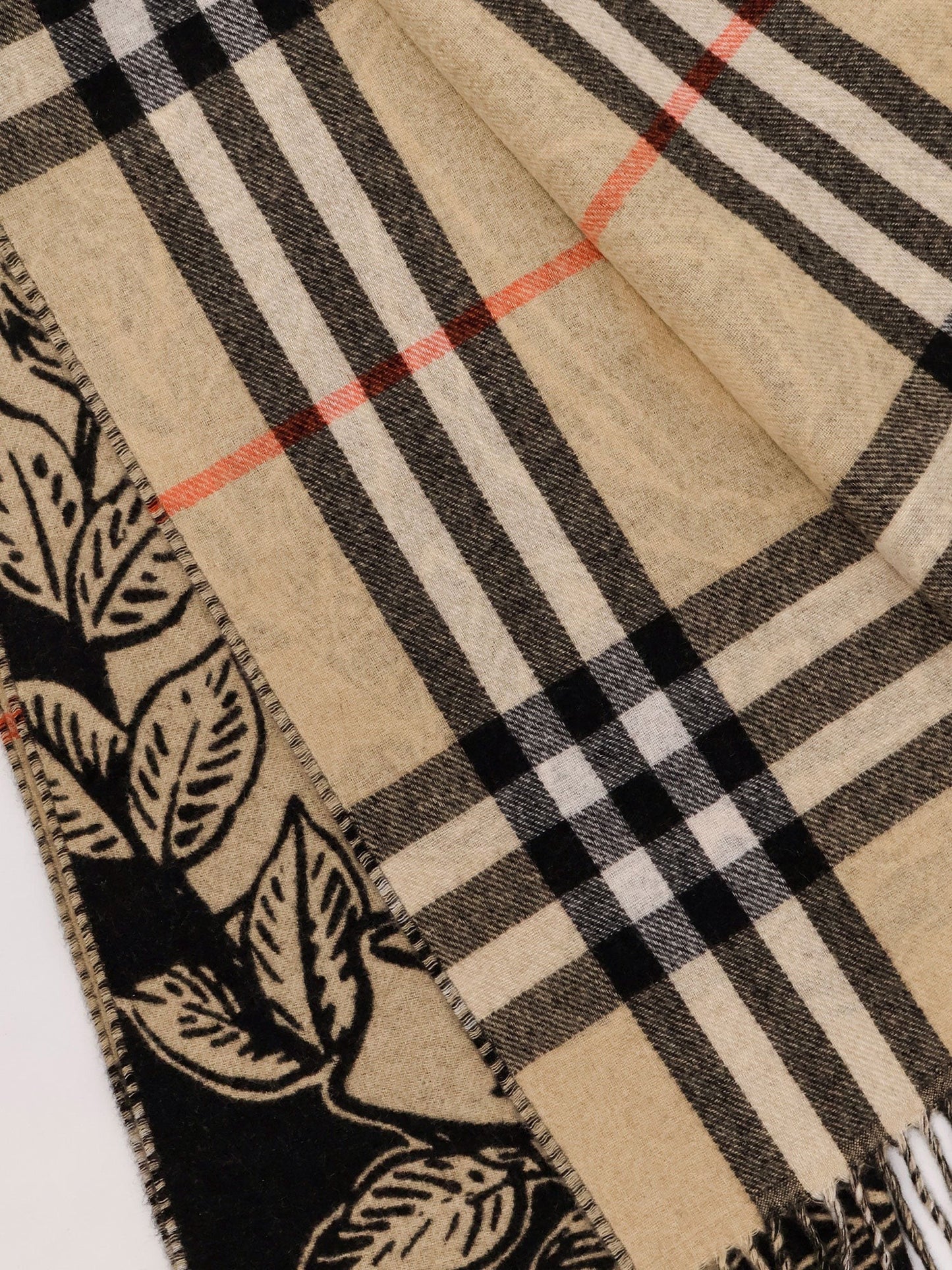 Burberry Cashmere reversible scarf