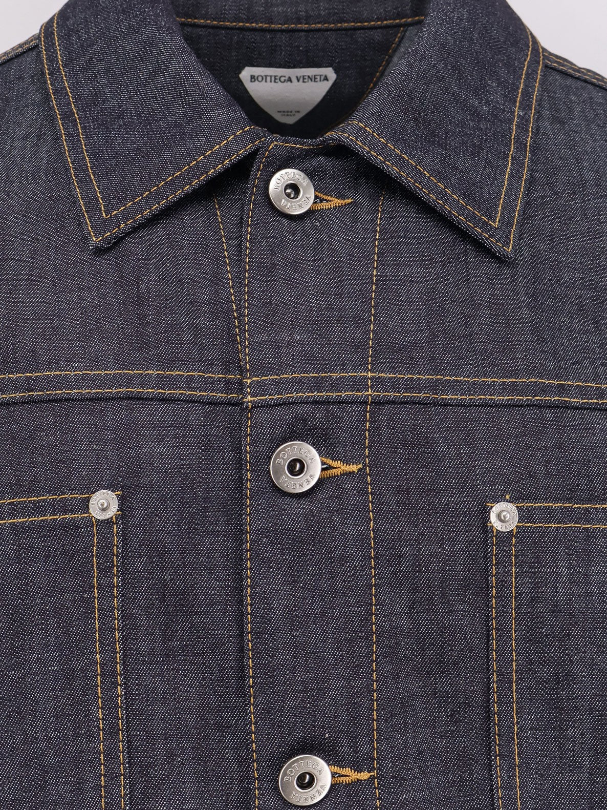 Bottega Veneta Denim jacket with iconic Intrecciato patch