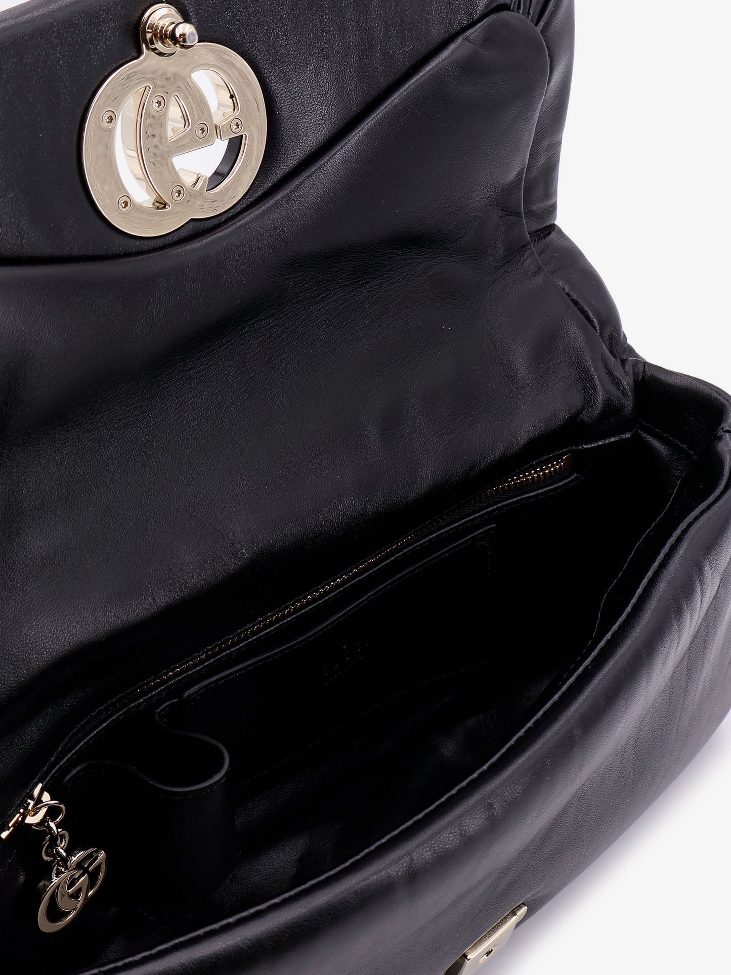 Gucci Gg milano leather handbag with frontal gg logo