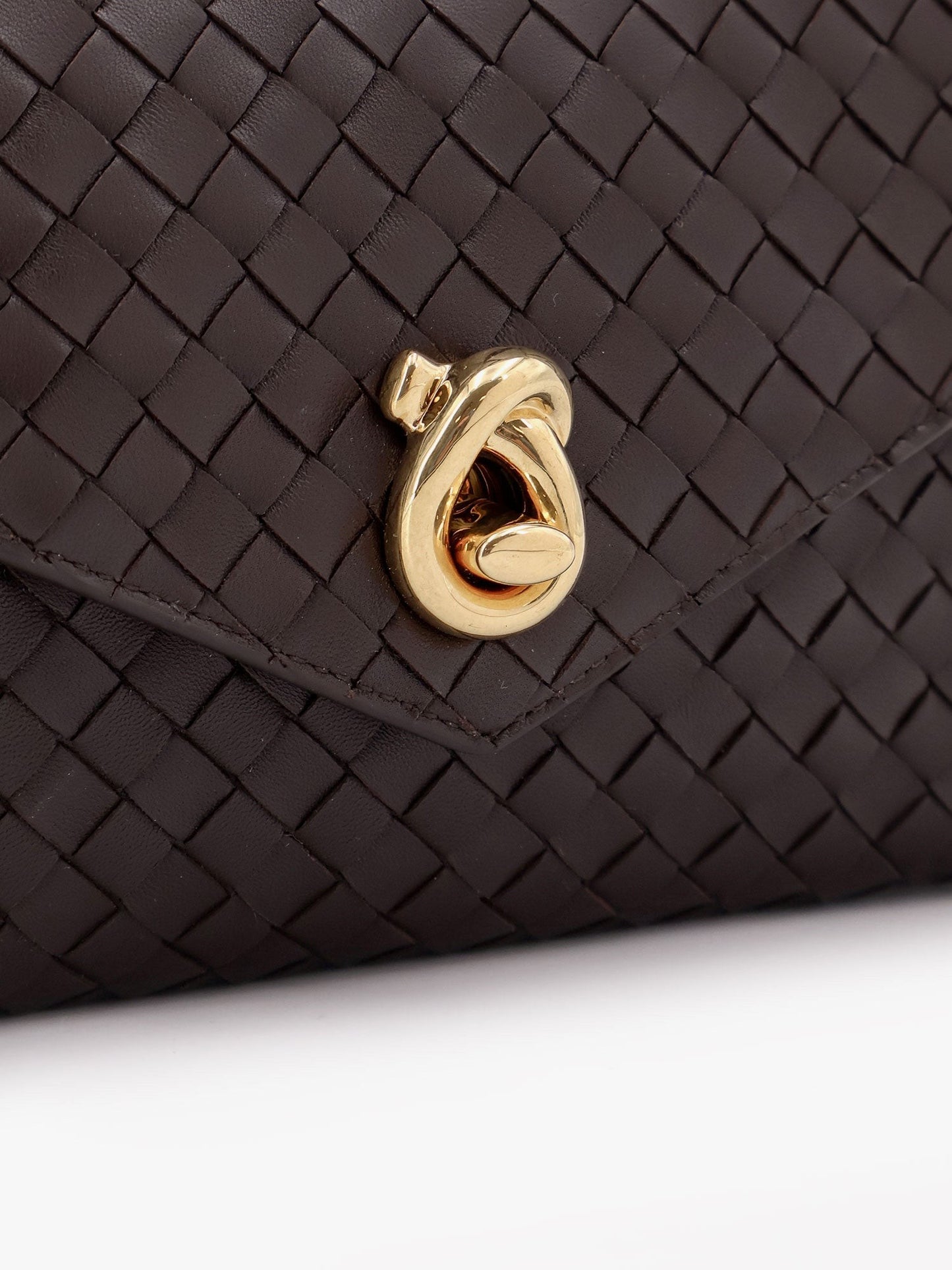 Bottega Veneta Knot lock leather shoulder bag with intrecciato motif