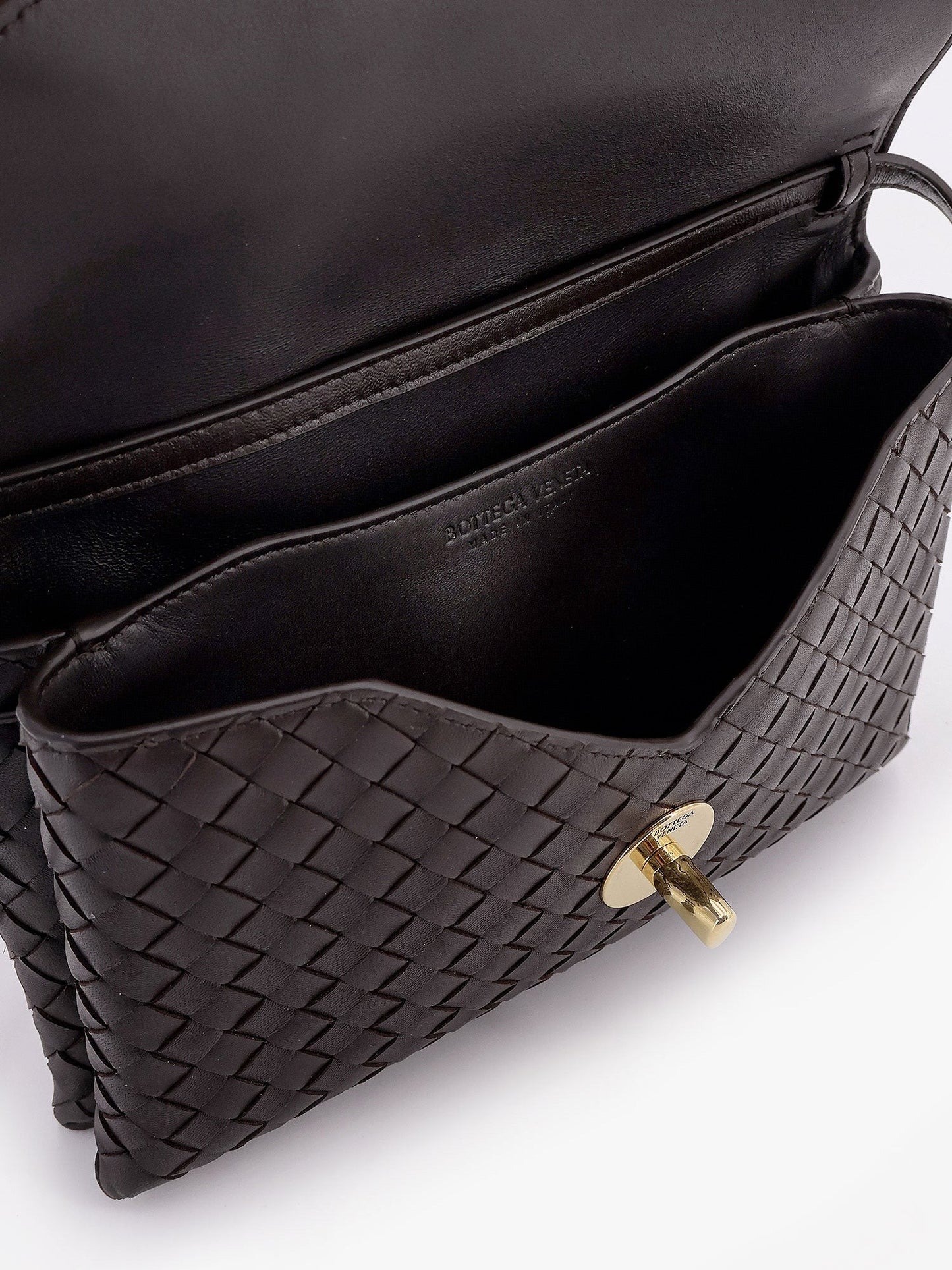 Bottega Veneta Knot lock leather shoulder bag with intrecciato motif