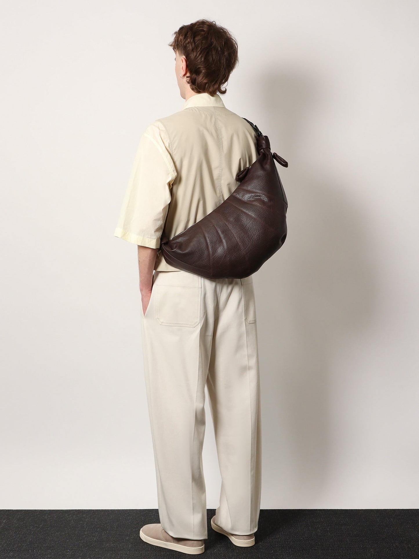 LEMAIRE Large croissant leather shoulder bag