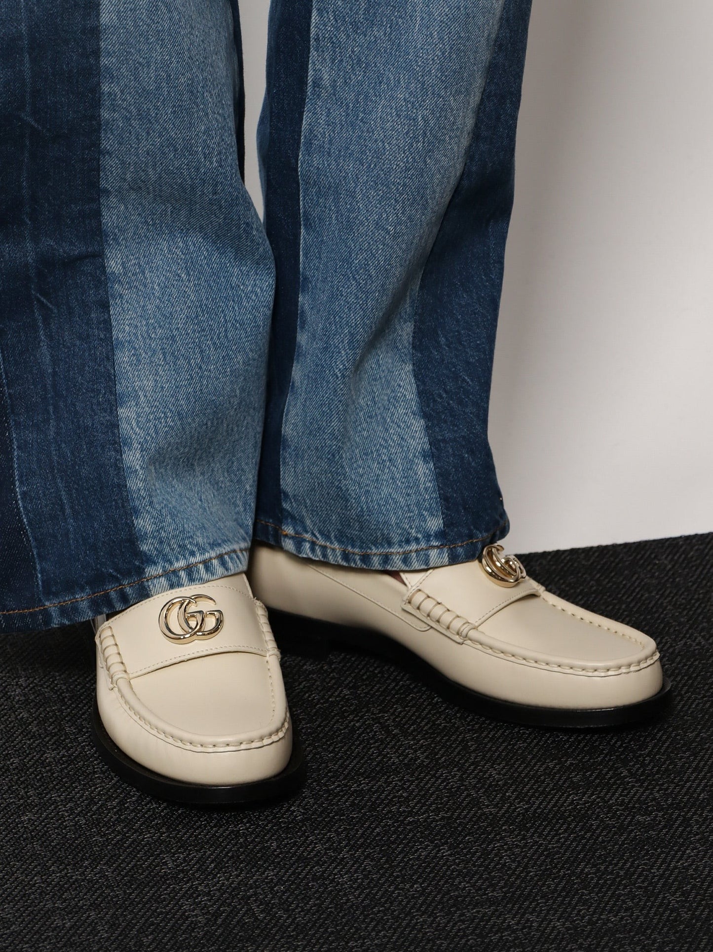 Gucci Leather loafers