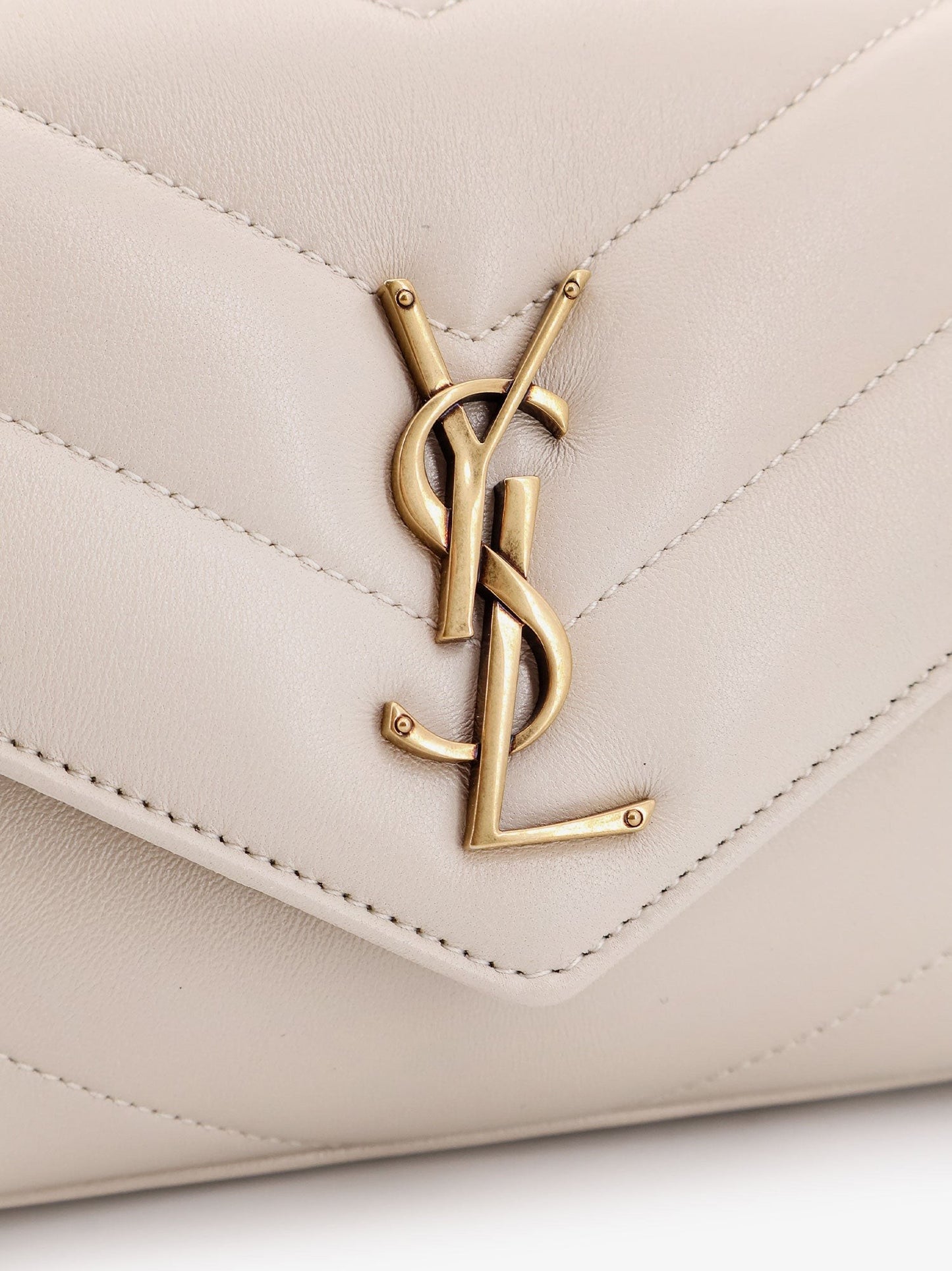 Saint Laurent Loulou small leather shoulder bag with Chevron stitchings