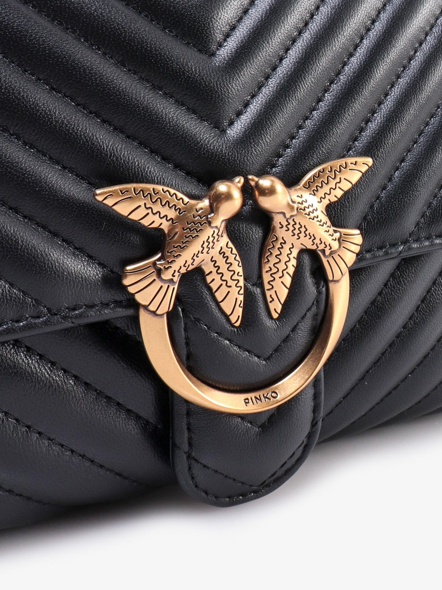 Pinko Love lady matelassã© leather handbag with love birds buckle