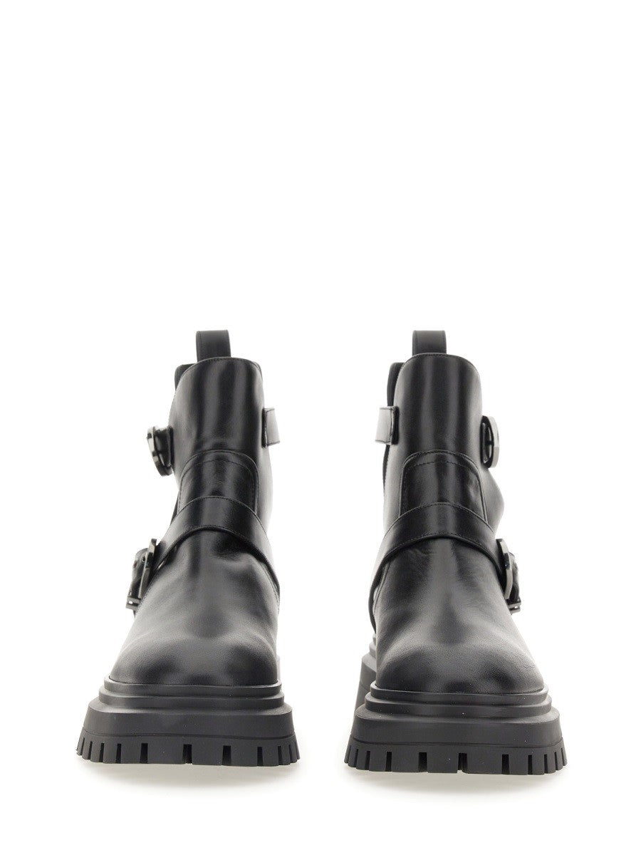 Stuart Weitzman MAVERICK BEDFORD MOTORCYCLE BOOT