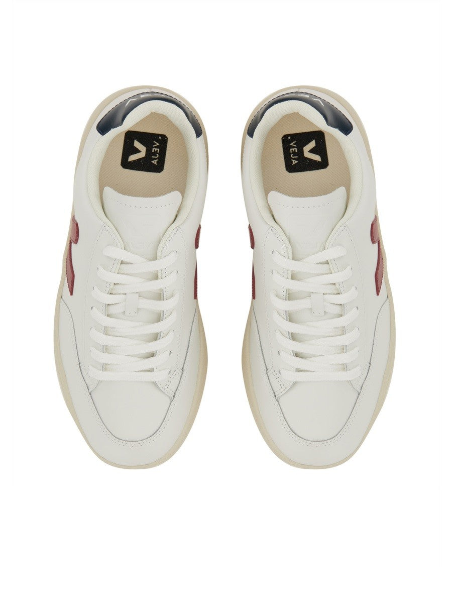 Veja SNEAKER V-12