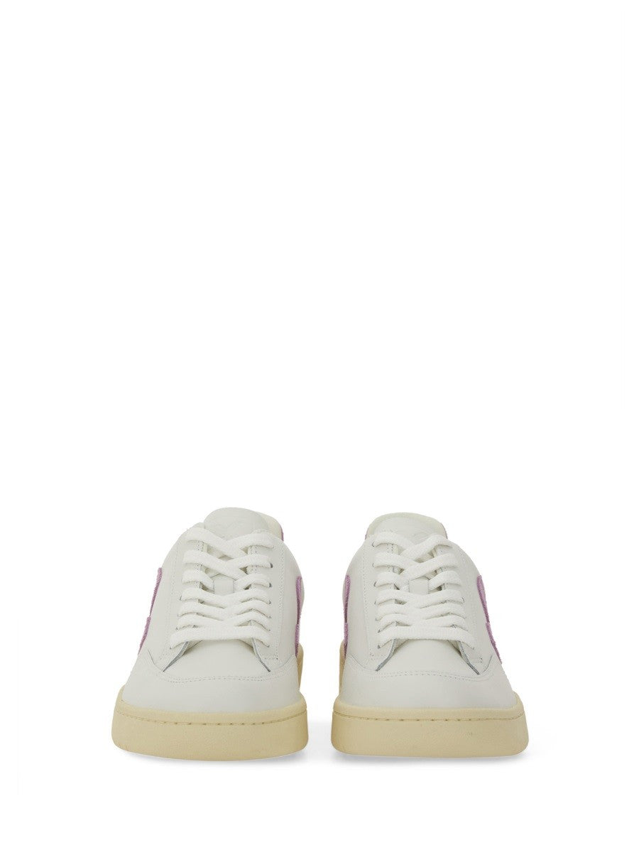 Veja SNEAKER "V-12"