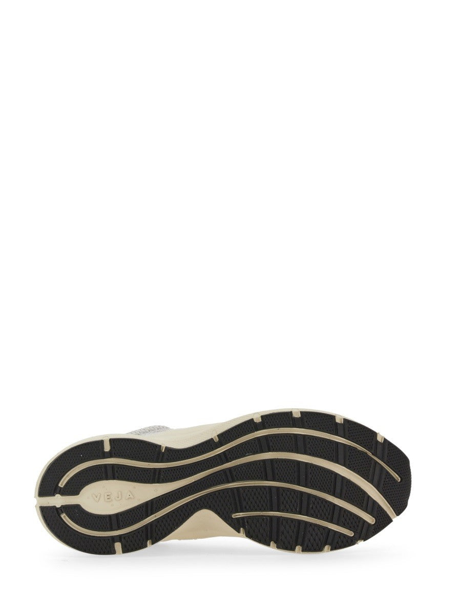 Veja SNEAKER WITH LOGO