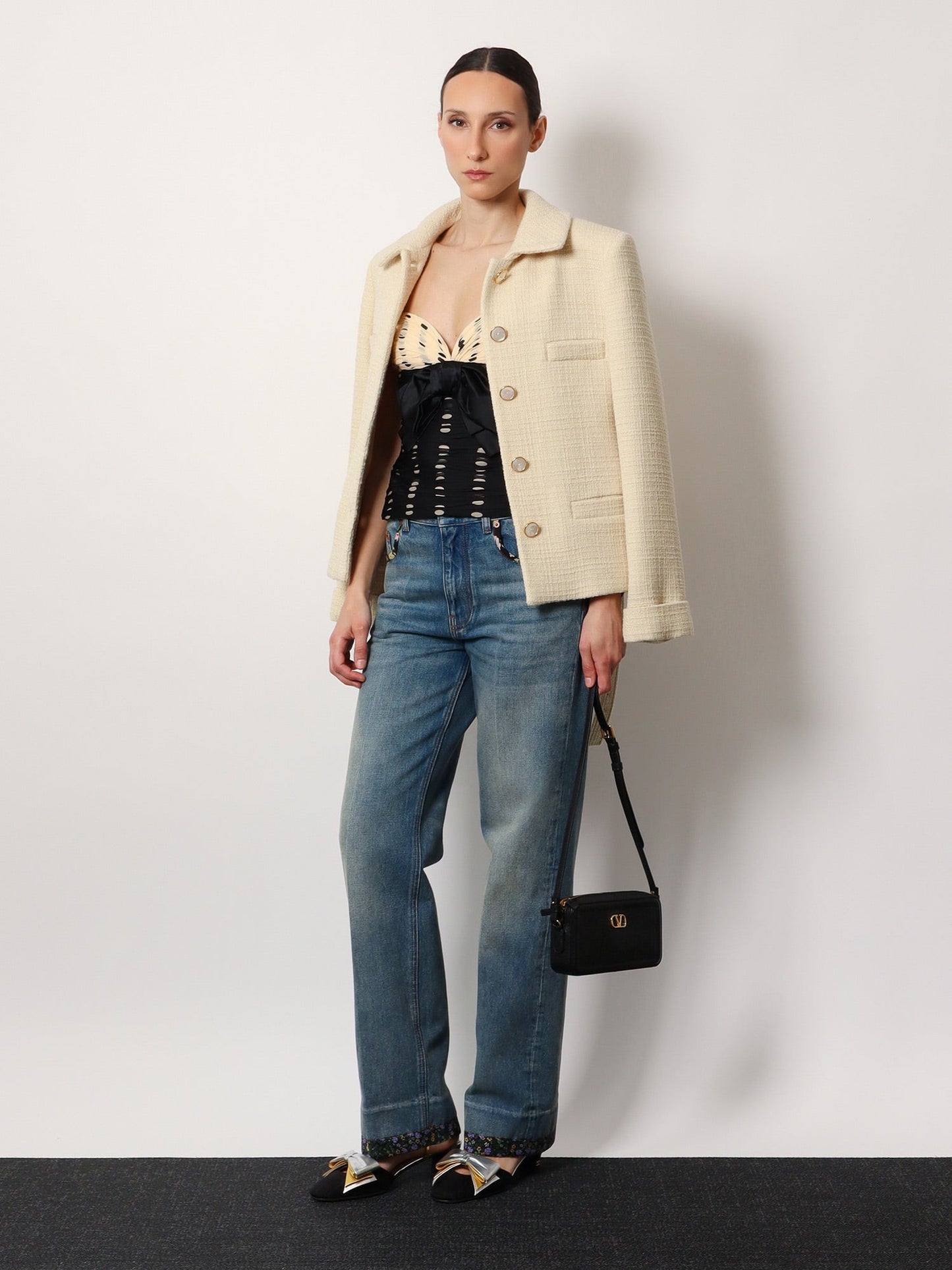 Valentino Garavani Valentino garavani alltime leather shoulder bag with vlogo signature detail