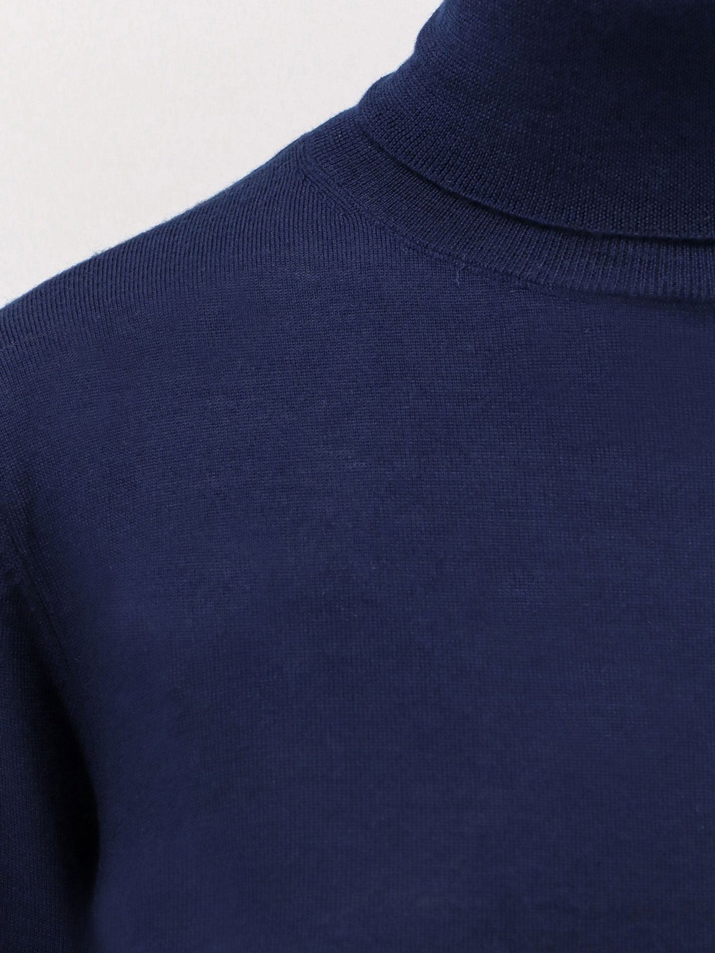 ASPESI Virgin wool turtleneck sweater
