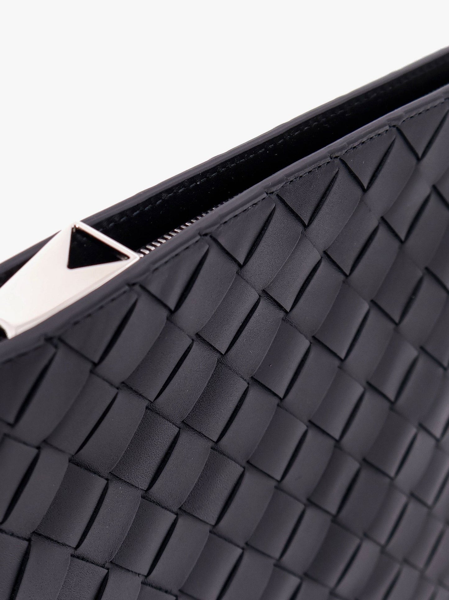 Bottega Veneta Woven leather pochette