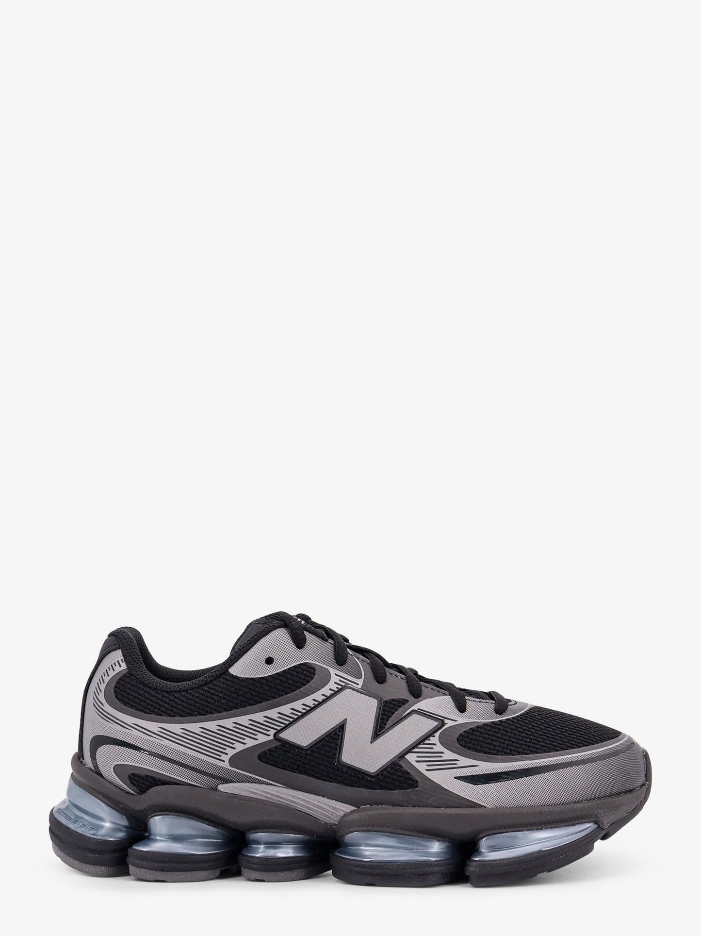 New Balance 2000 mesh low-top sneakers