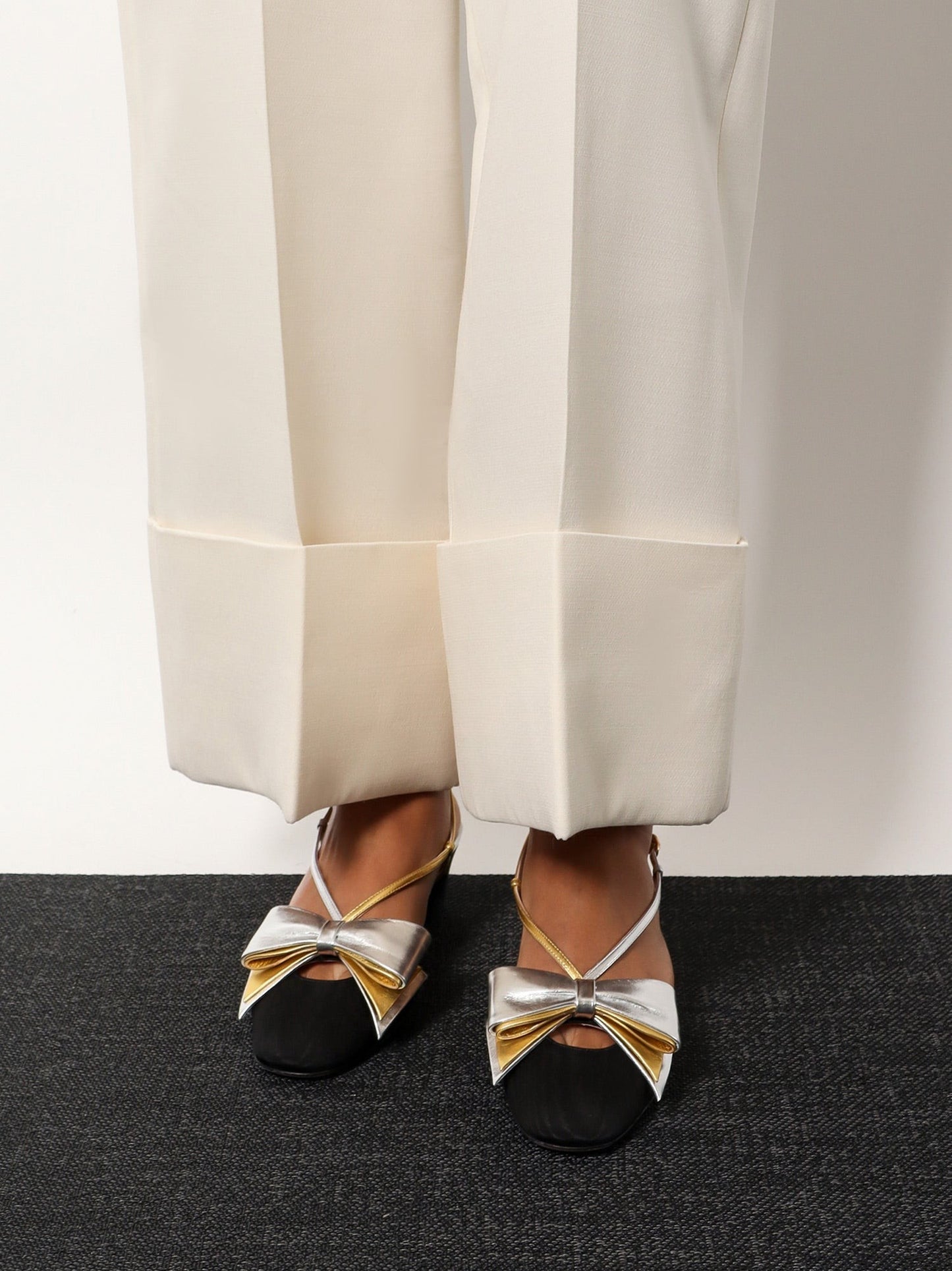 Valentino Garavani 45MM MOIRÉ FABRIC BOWOW SLINGBACK DÉCOLLETÉ