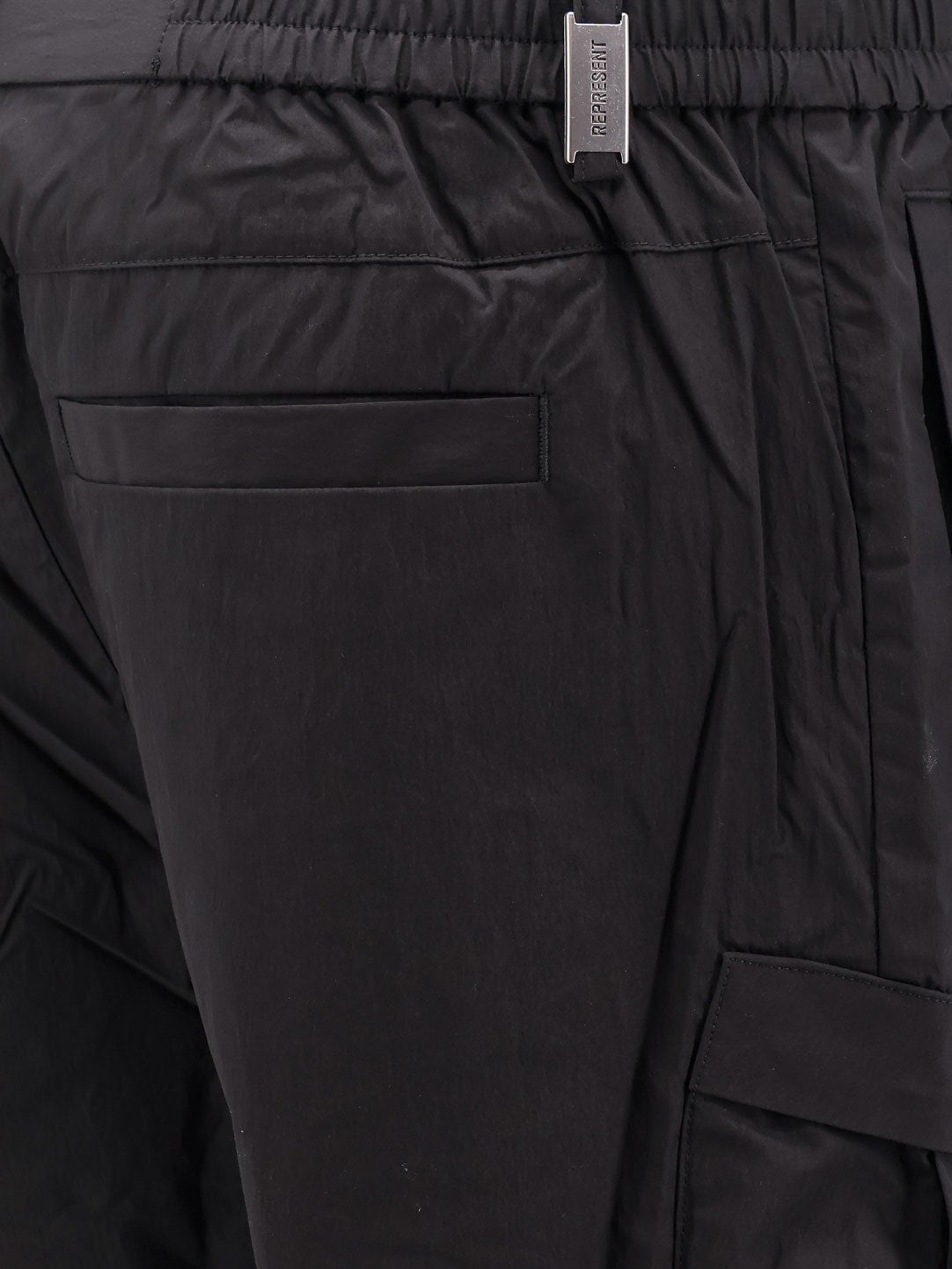 Represent Cargo tech bermuda shorts