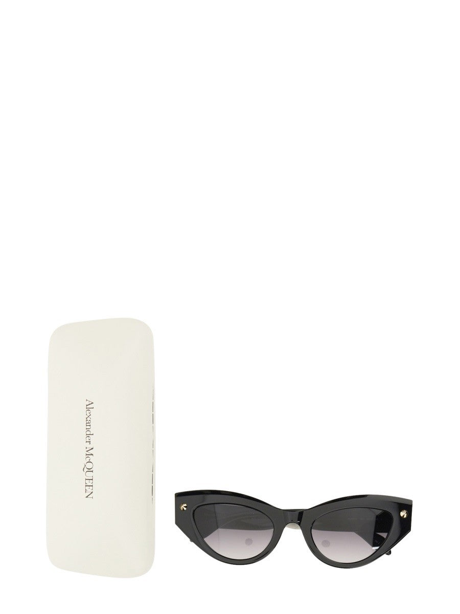 Alexander Mcqueen CAT-EYE SUNGLASSES SPIKE STUDS