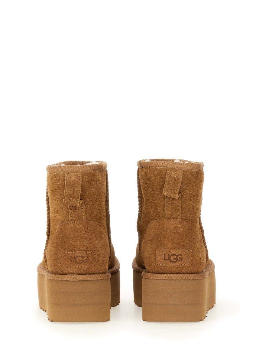 Ugg CLASSIC MINI BOOT WITH PLATFORM