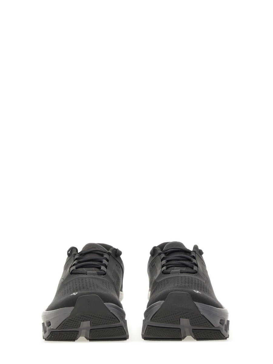 ON "CLOUDMONSTER" SNEAKER