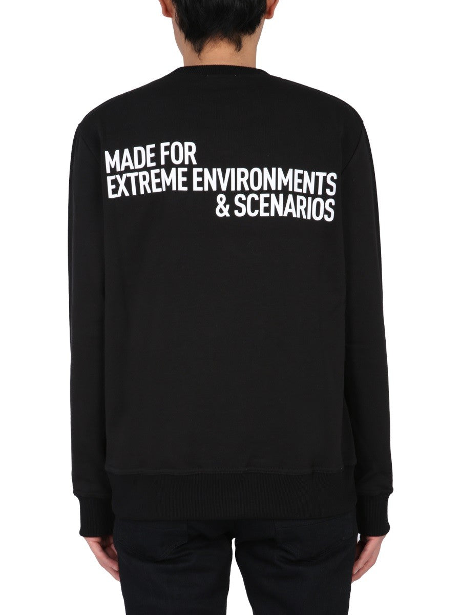 IH NOM UH NIT CREW NECK SWEATSHIRT