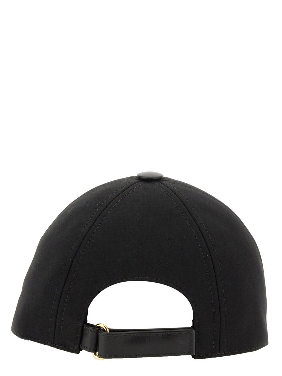 Max Mara HAT WITH LOGO