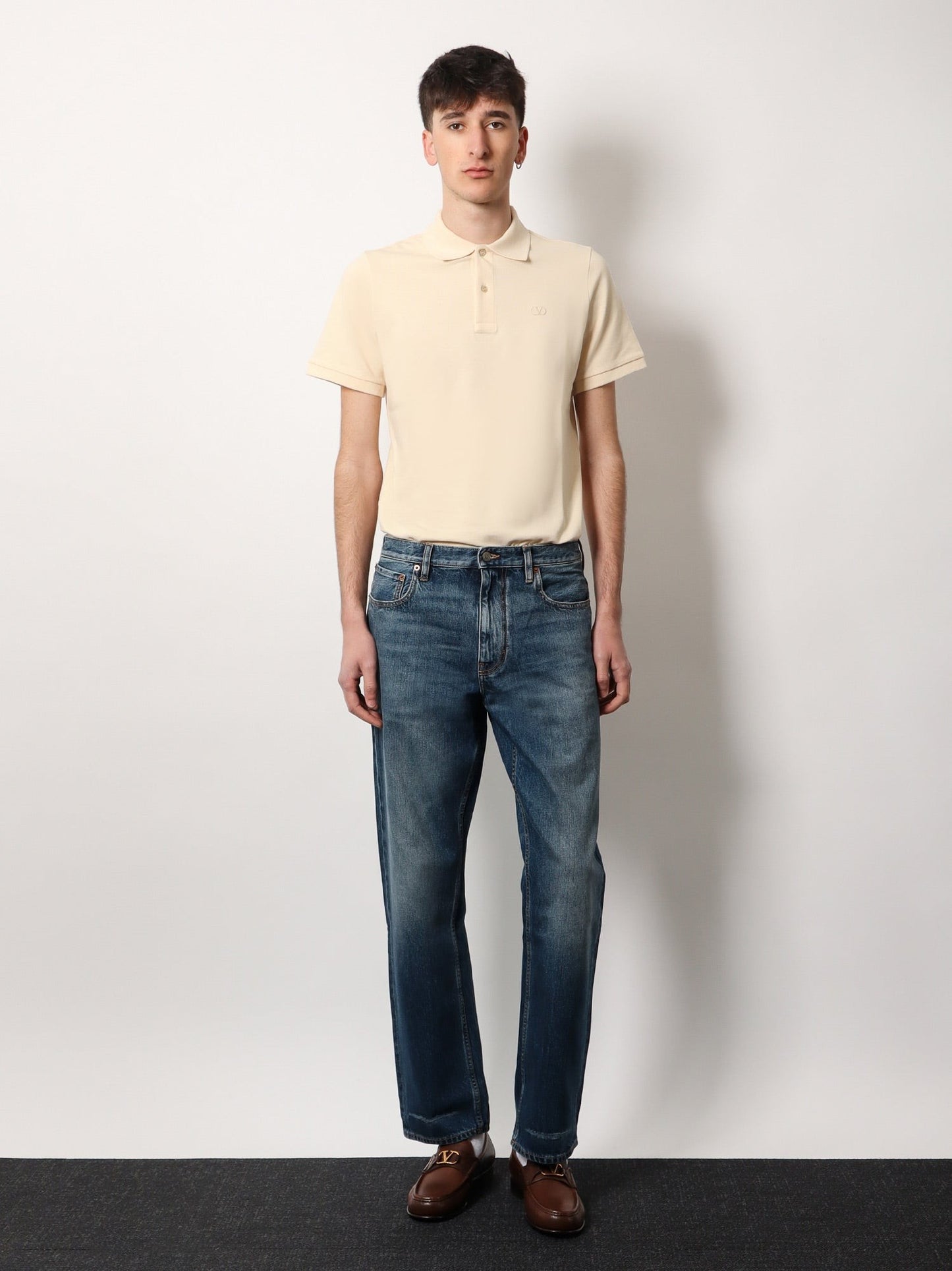 Valentino Jeans con chez valentino tag