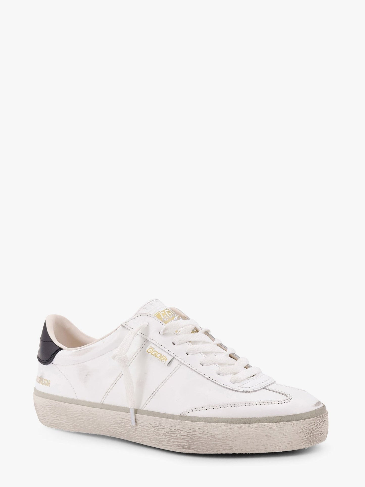 Golden Goose Deluxe Brand Leather low-top soul star sneakers with used effect