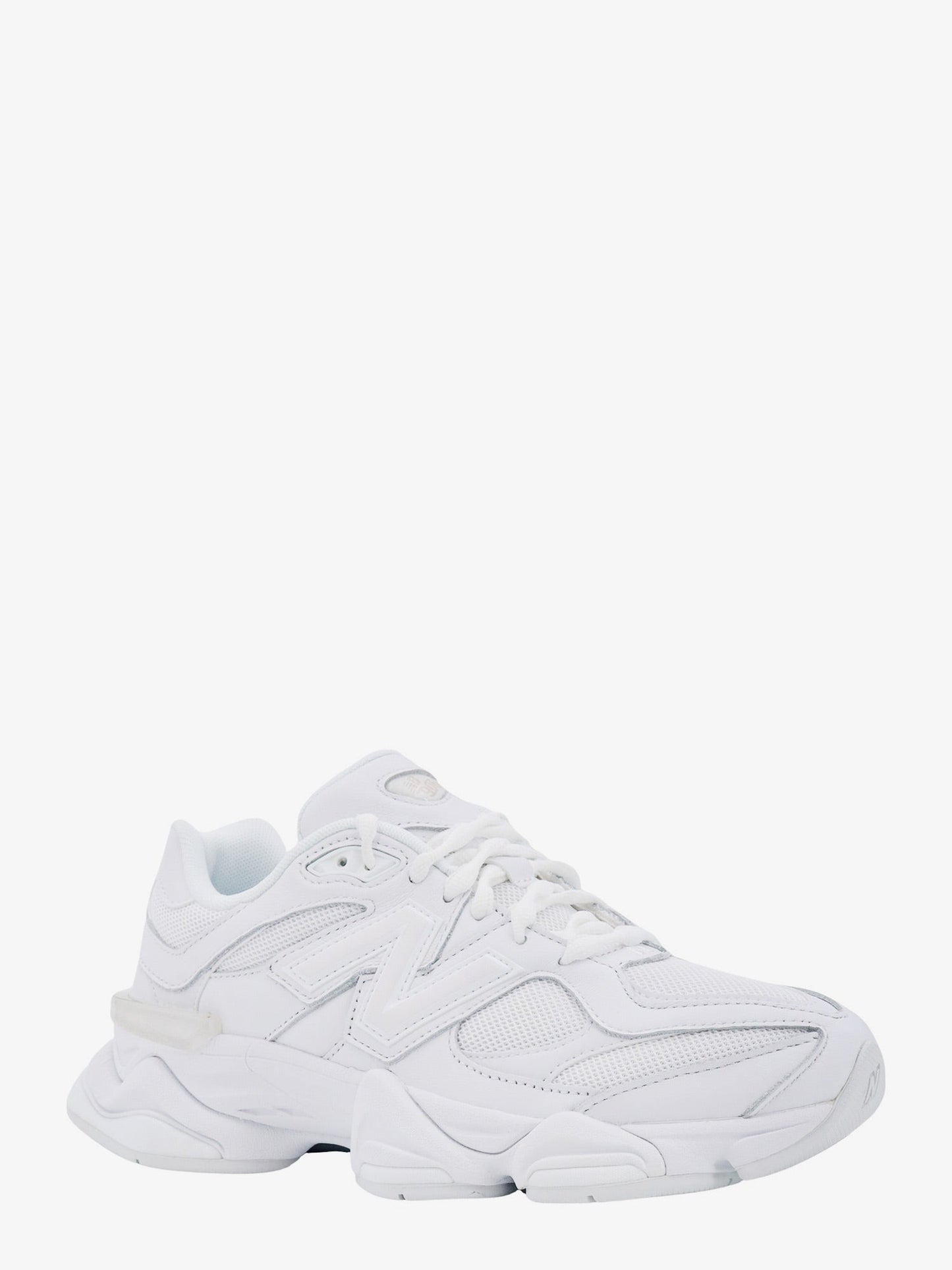 New Balance Mesh sneakers with leather inserts