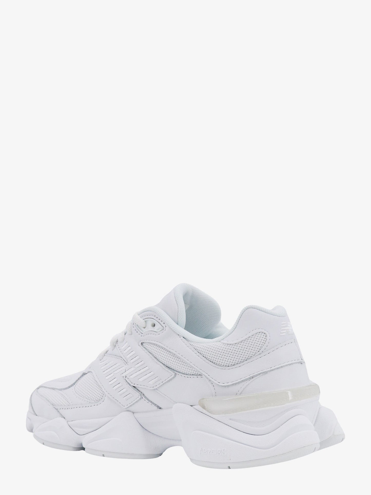 New Balance Mesh sneakers with leather inserts