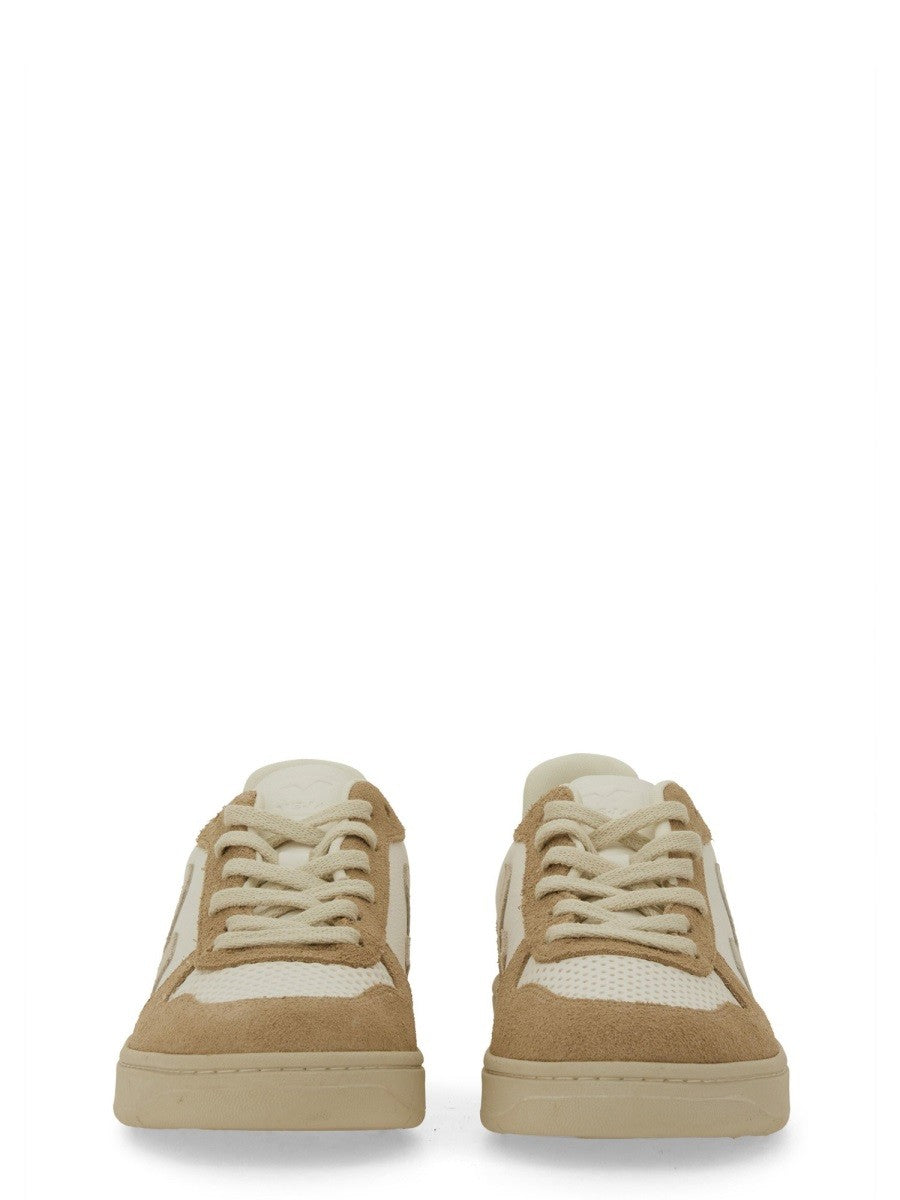 Veja SNEAKER "V-10"