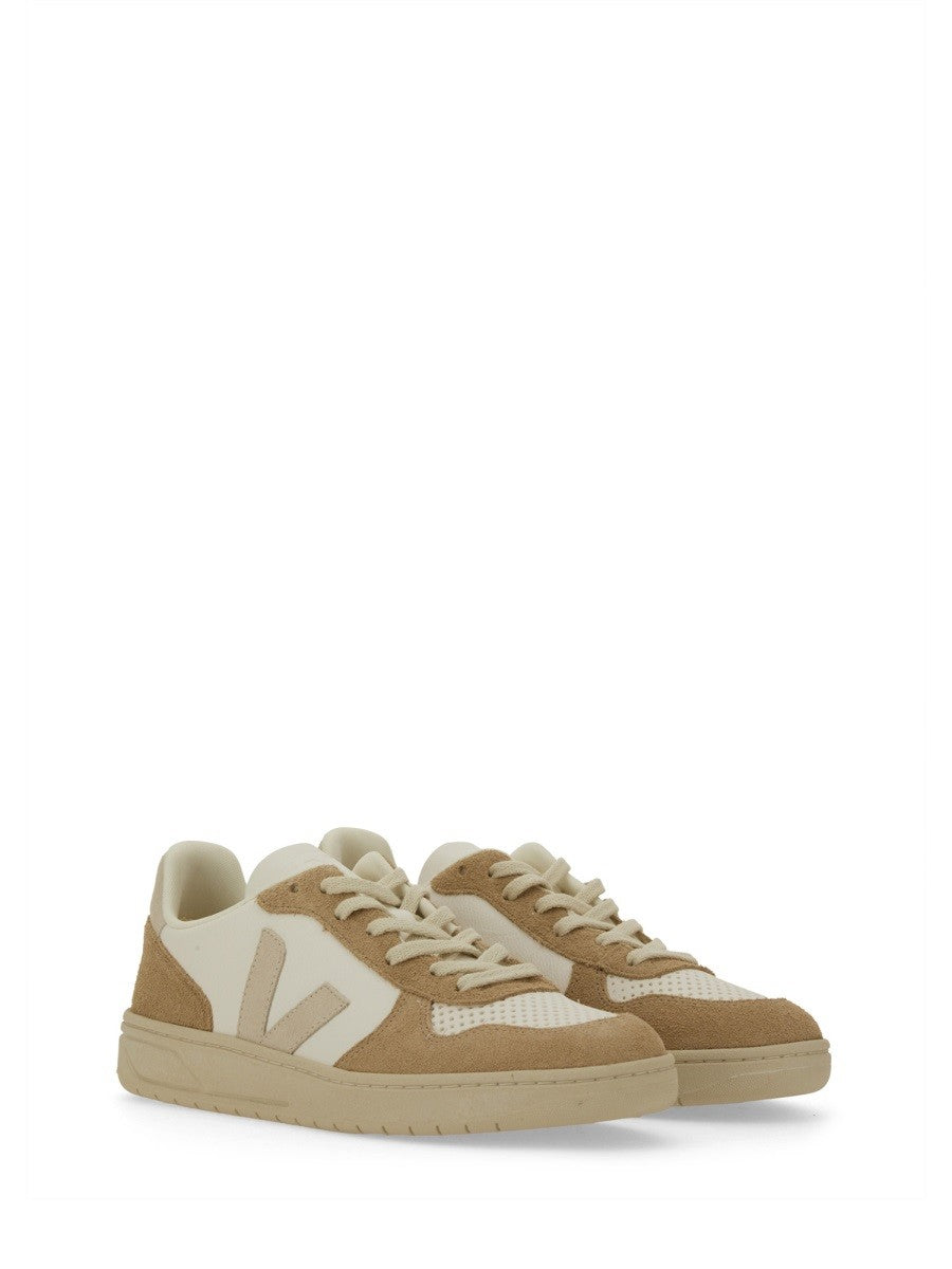 Veja SNEAKER "V-10"