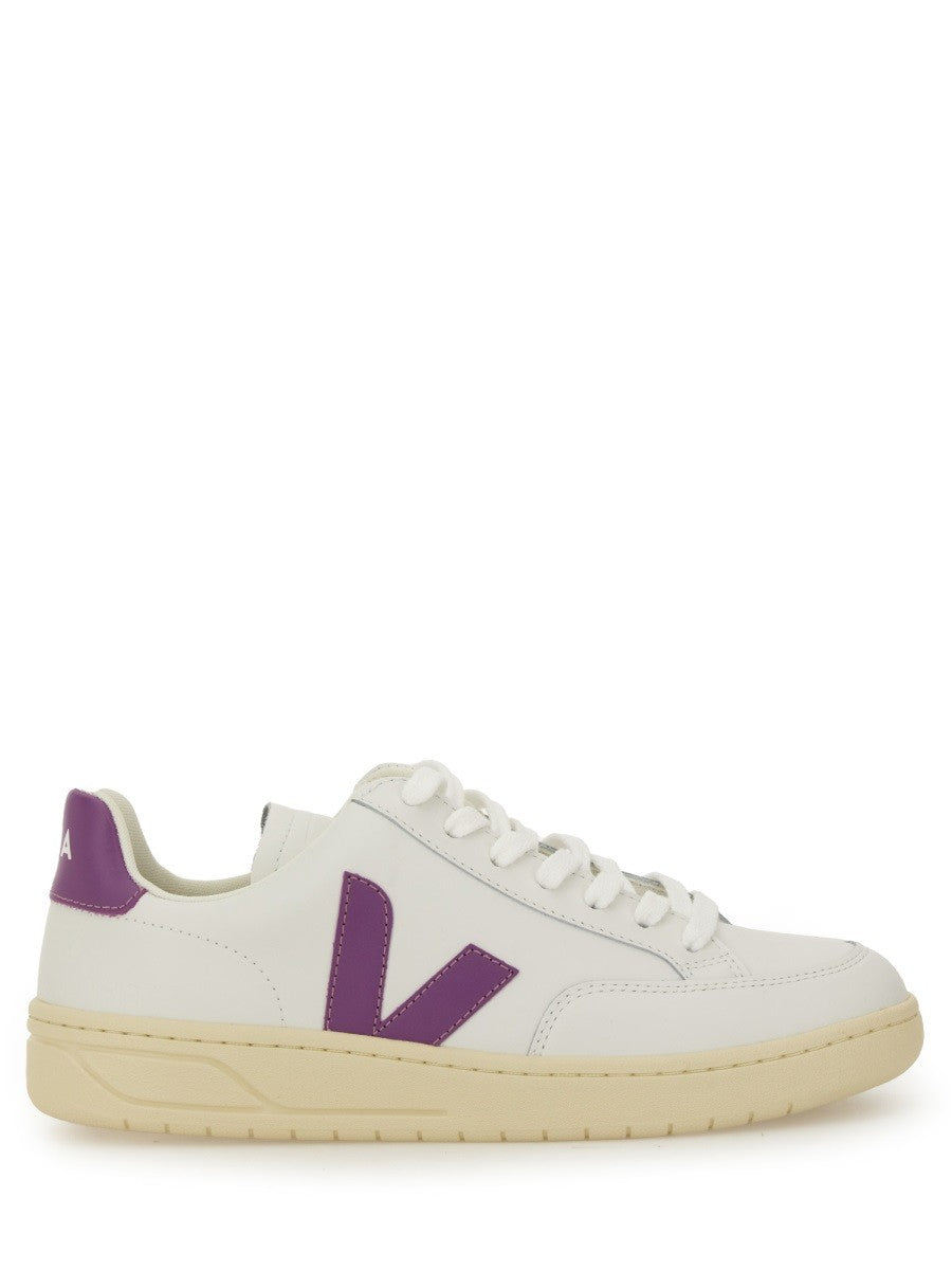 Veja SNEAKER "V-12"