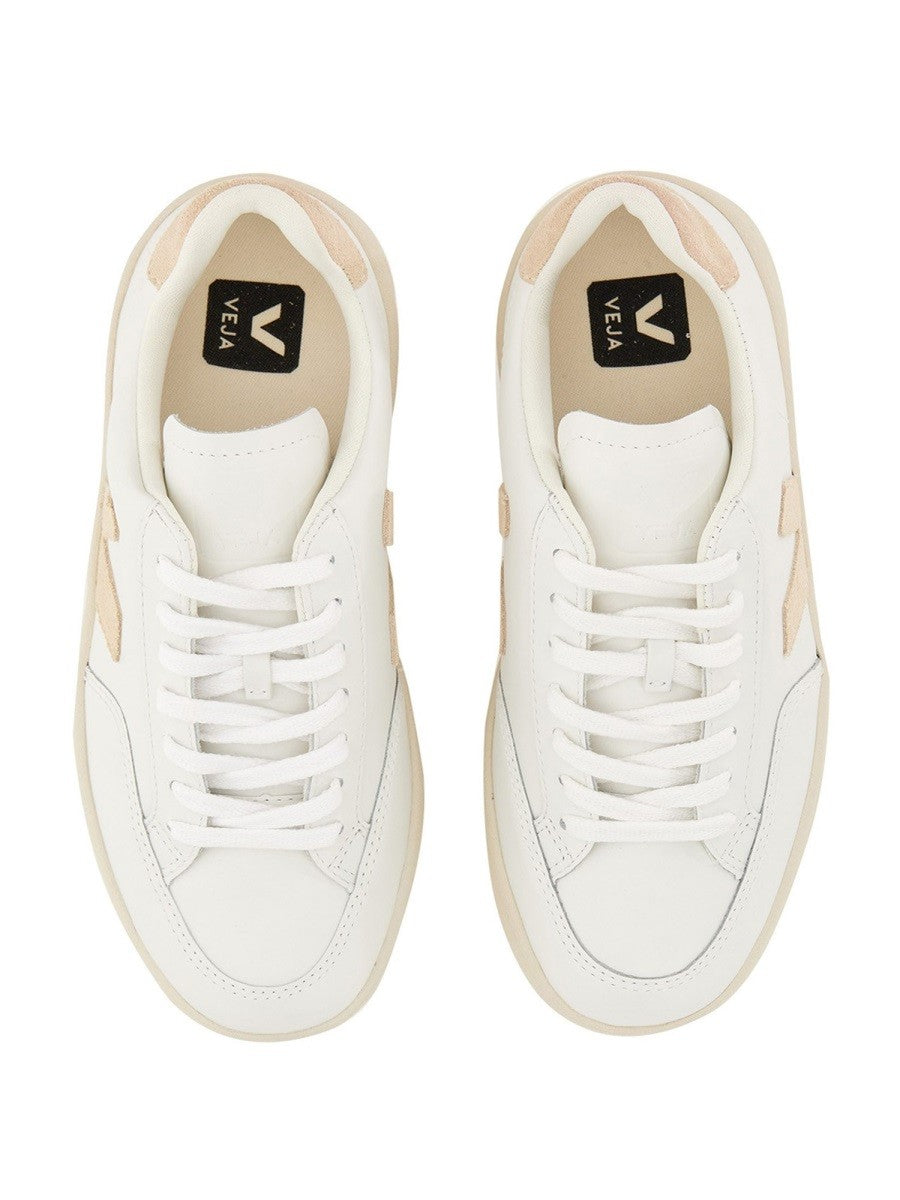 Veja SNEAKER V-12
