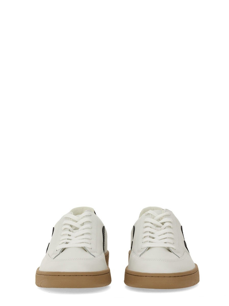 Veja SNEAKER "V-12"