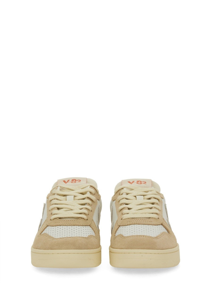 Veja SNEAKER "V-82"