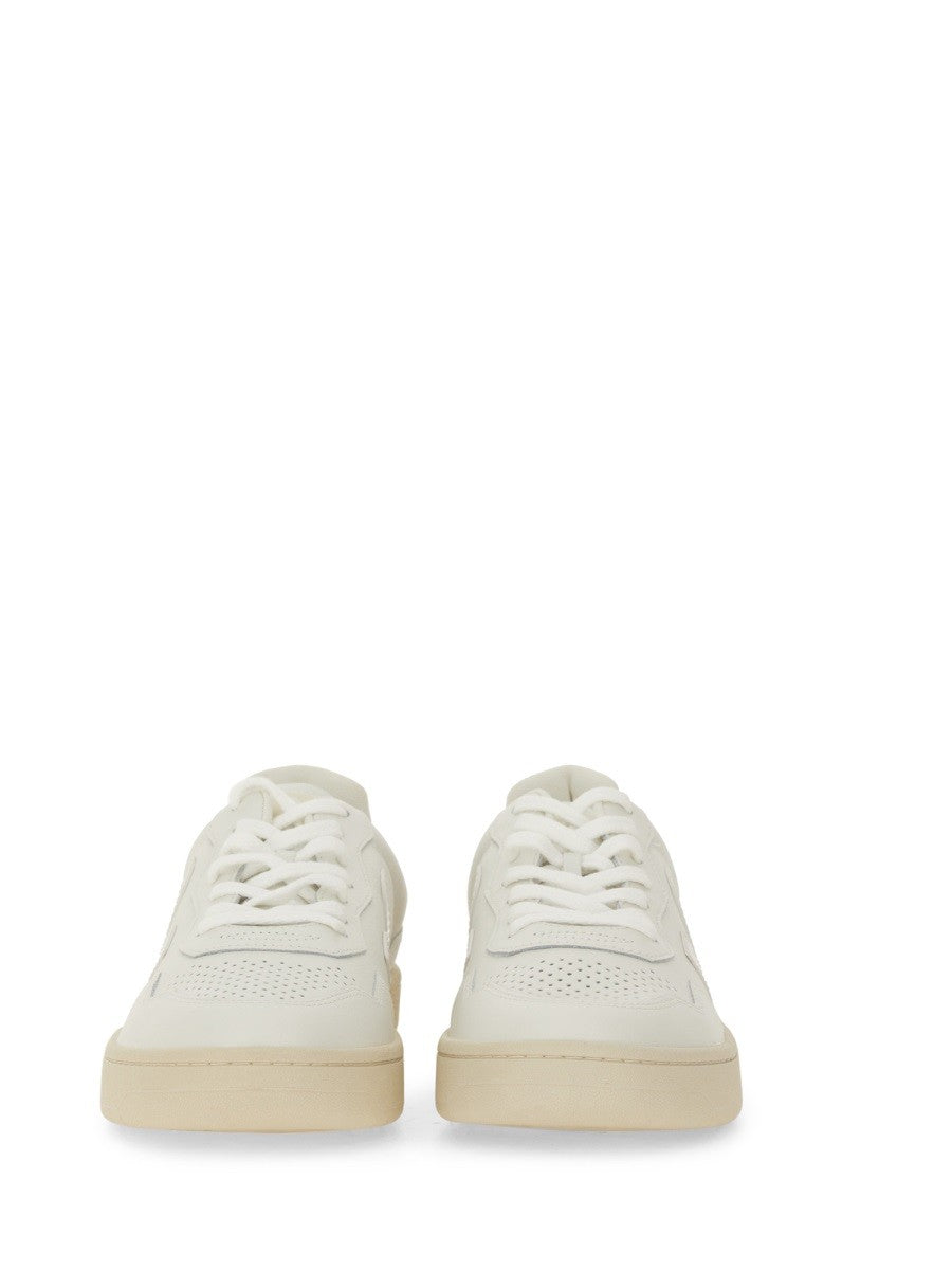 Veja SNEAKER V-90