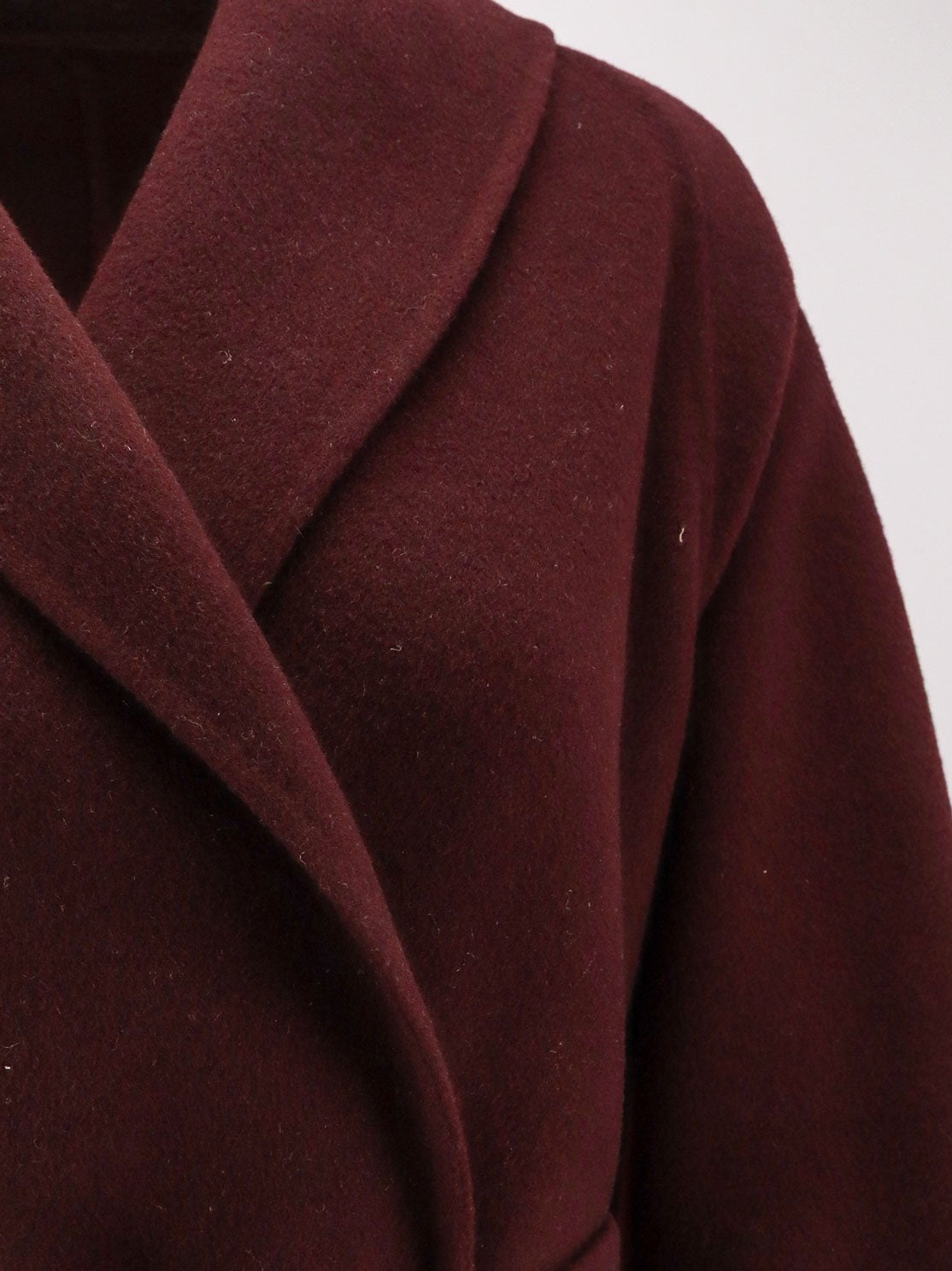 Hevo Sternatia wool coat