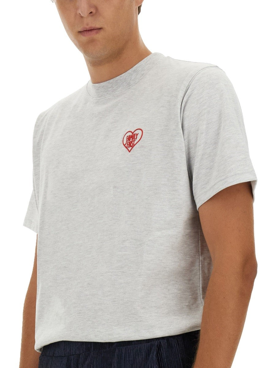 FAMILY FIRST T-SHIRT "HEART"