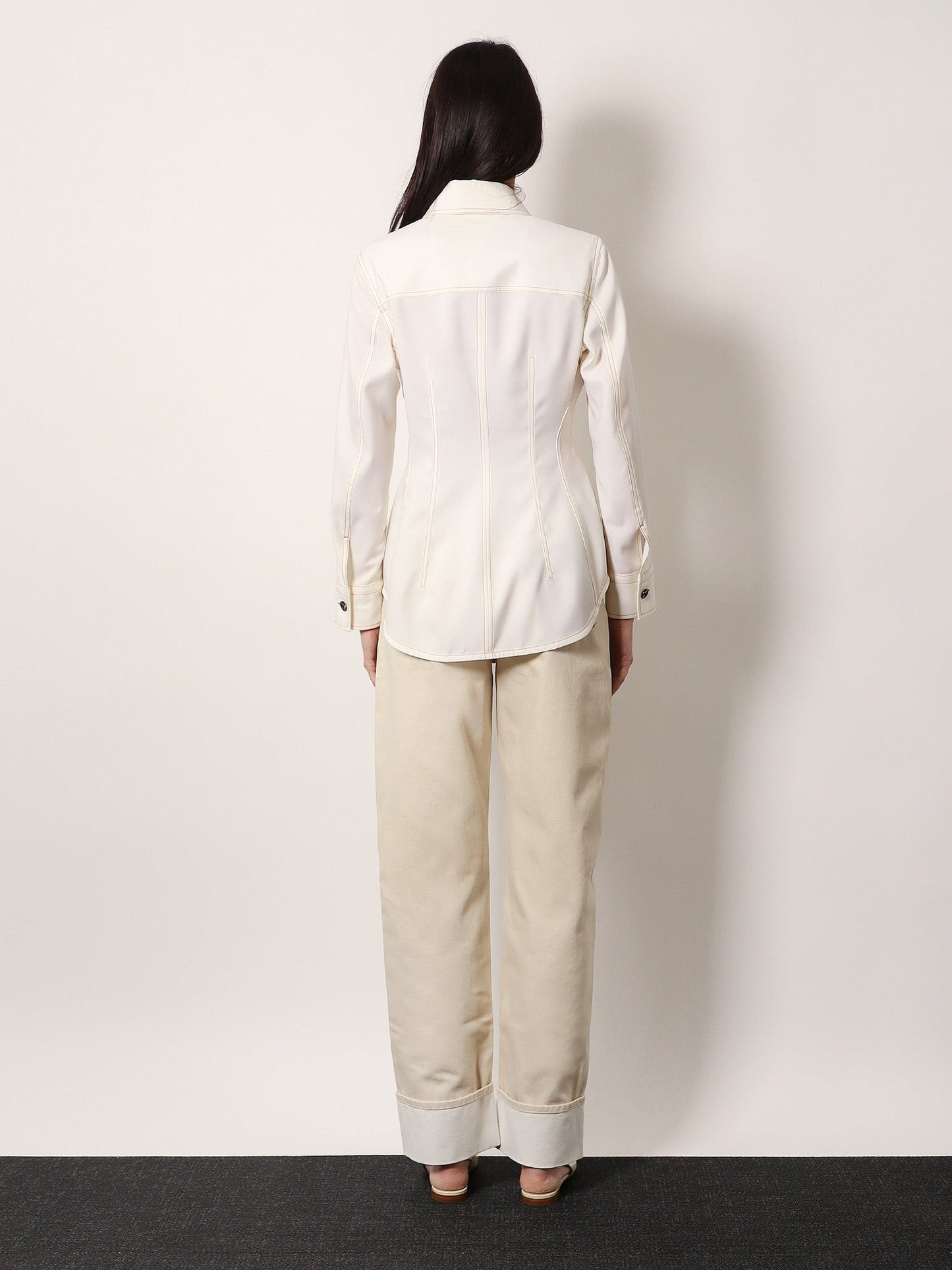 Bottega Veneta Traverl light wool shirt with maxi pointed collar