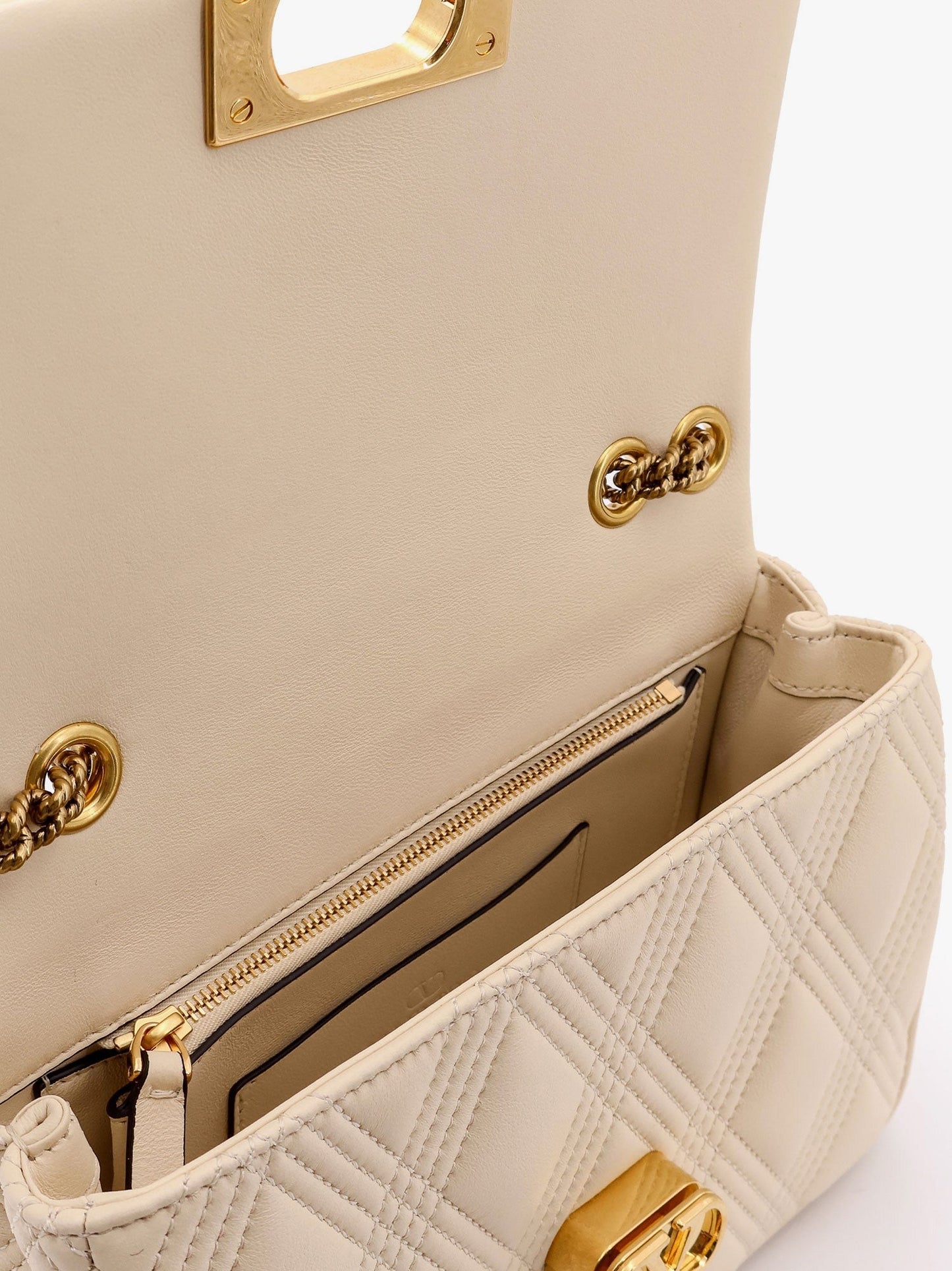 Valentino Garavani Valentino garavani quiltie 67 leather medium shoulder bag with chain