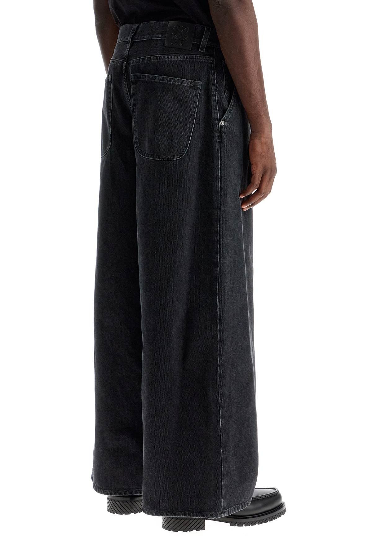 Off-white wide five-pocket jeans with spacious