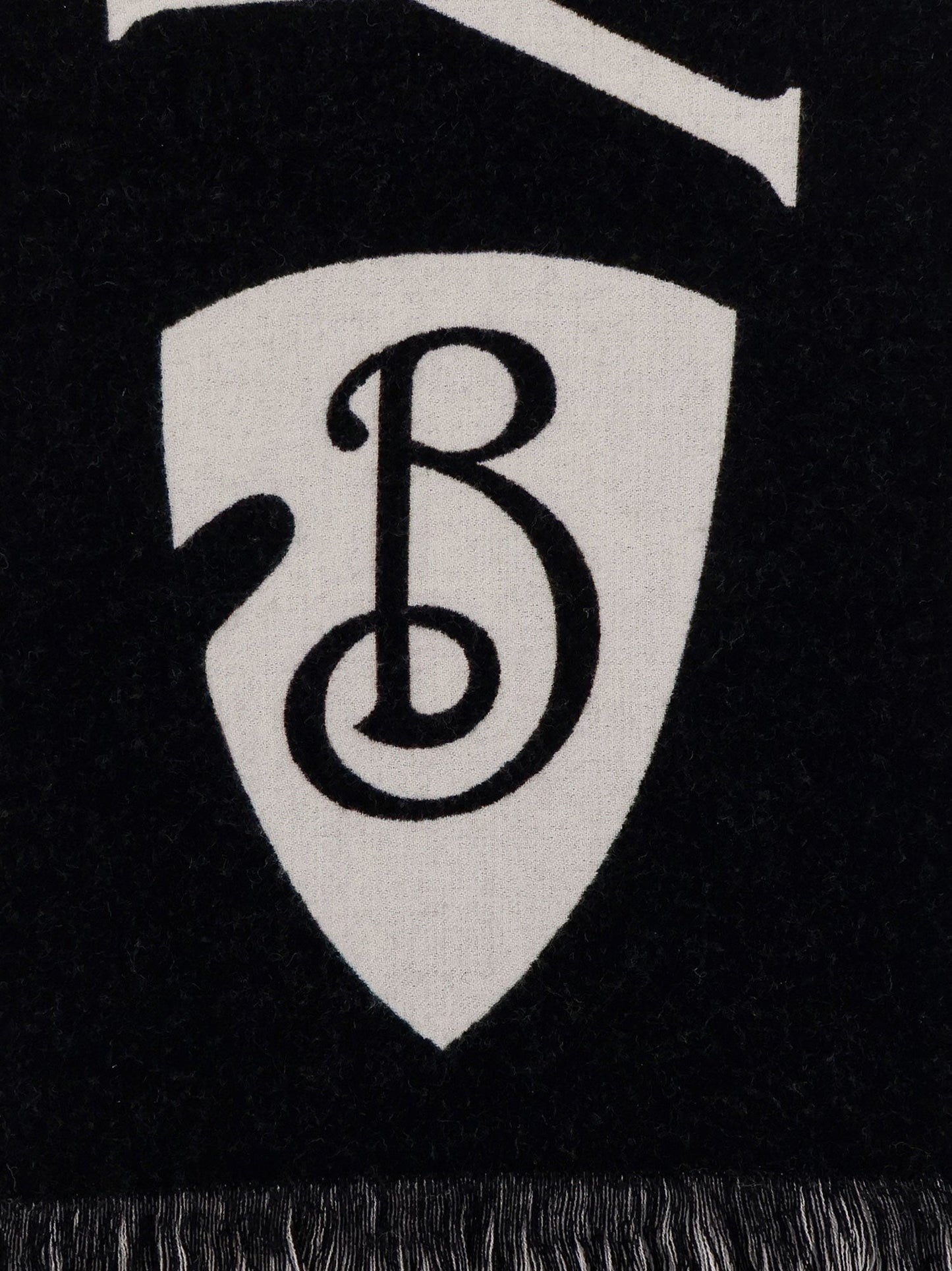Burberry Wool scarf with lettering logo